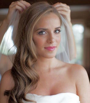 beautiful side-swept wedding hairstyles